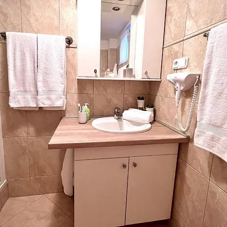 Berke Apartman 佐洛卡罗斯