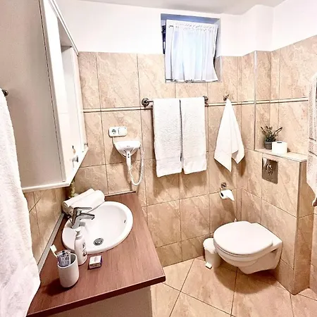 Berke Apartman 佐洛卡罗斯