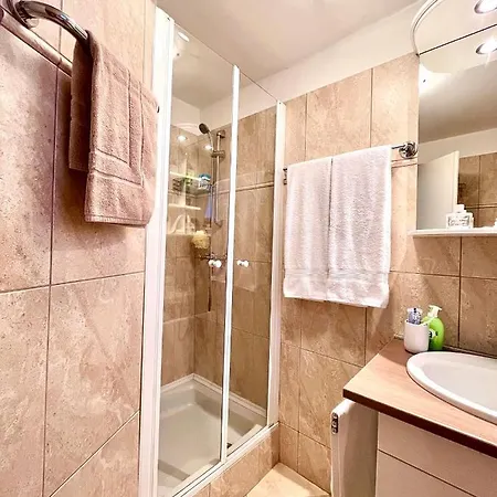 Berke Apartman 佐洛卡罗斯
