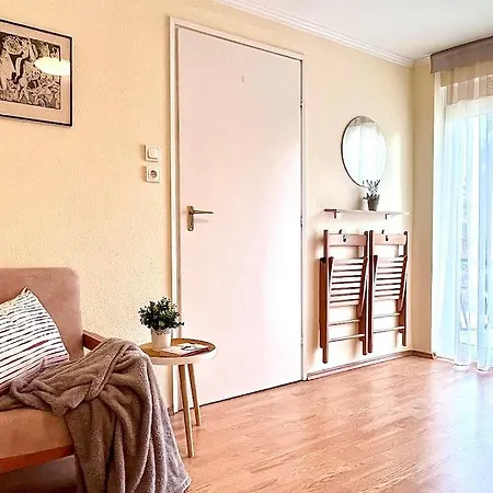 Berke Apartman 公寓 *